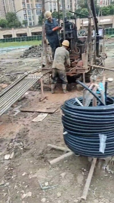 嘉鱼地源热泵井